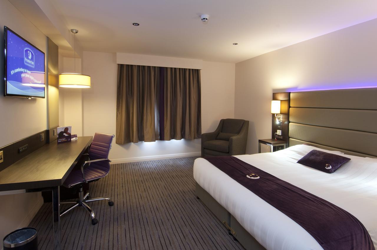 Premier Inn London Tottenham Hale Exterior foto